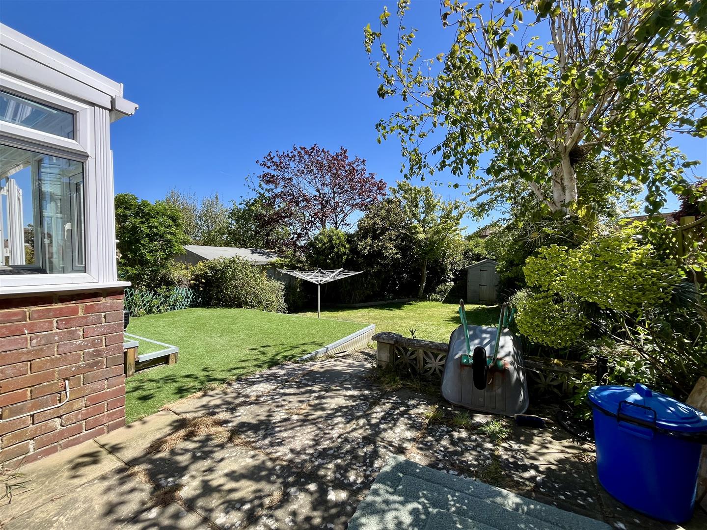 Meadow Way, Fairlight